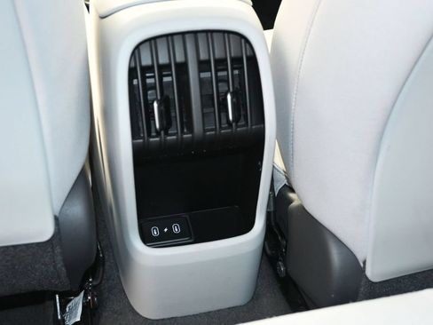 Used 2025 Hyundai Kona SEL AWD/4WD image 16