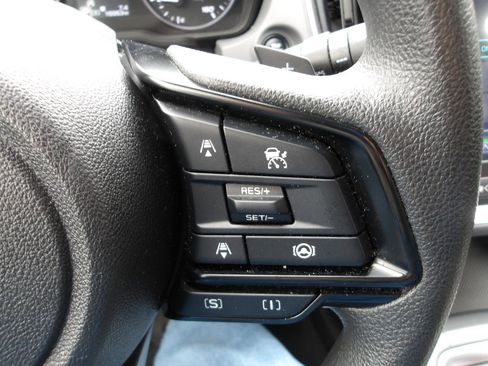 Used 2024 Subaru Crosstrek 2.0i Premium AWD/4WD image 16