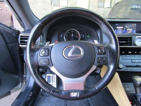 Used 2017 Lexus RC 200t F Sport RWD image 14