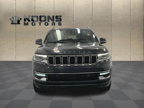 Used 2022 Jeep Wagoneer Series I RWD image 3