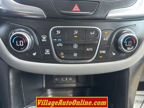 Used 2019 Chevrolet Equinox LT w/ LT True North Edition AWD/4WD image 22