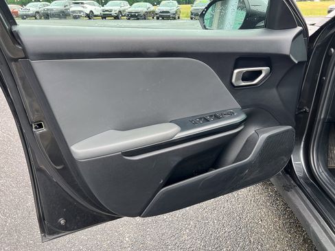 Used 2025 Kia K4 FWD image 10