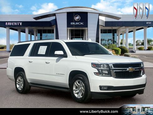 Used 2017 Chevrolet Suburban LT w/ Luxury Package RWD image 1