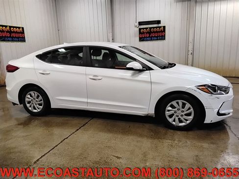 Used 2018 Hyundai Elantra SE w/ SE Connectivity Package 04 image 2