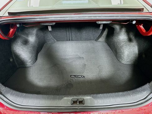 Used 2025 Nissan Altima 2.5 SV image 27