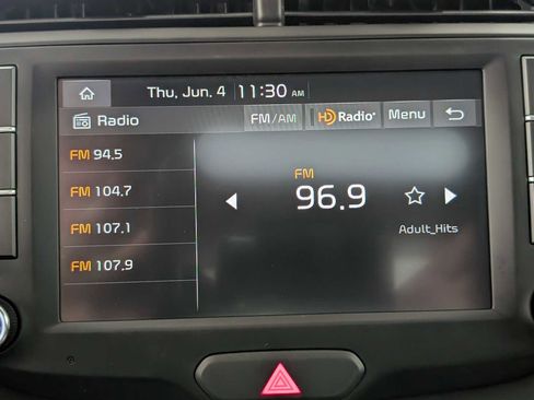 Used 2025 Kia Soul LX FWD image 24