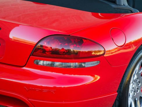 Used 2004 Dodge Viper SRT-10 RWD image 50