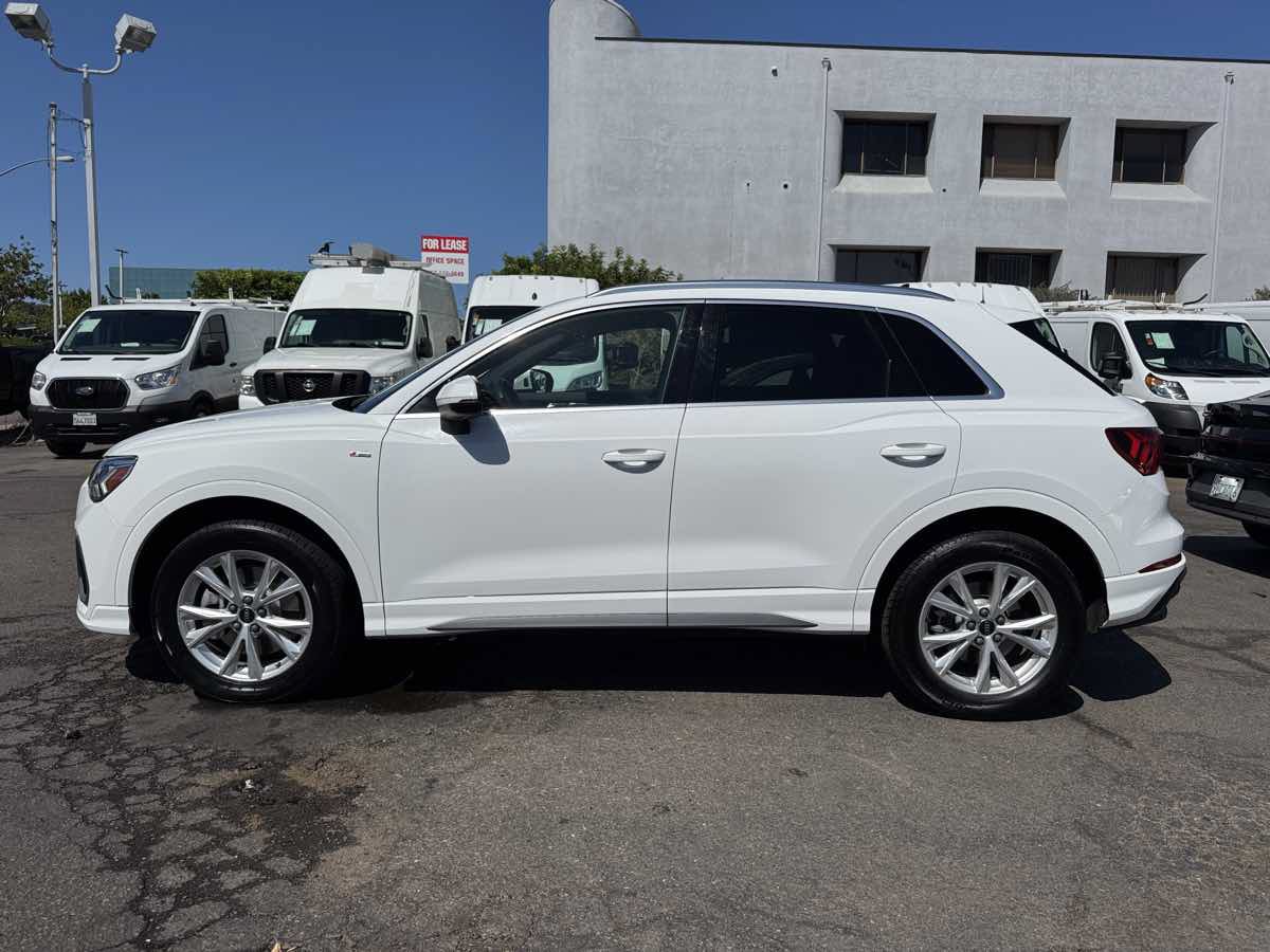 Used 2025 Audi Q3 2.0T Premium AWD/4WD image 8