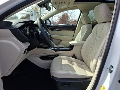 Used 2023 Buick Envision Avenir image 14