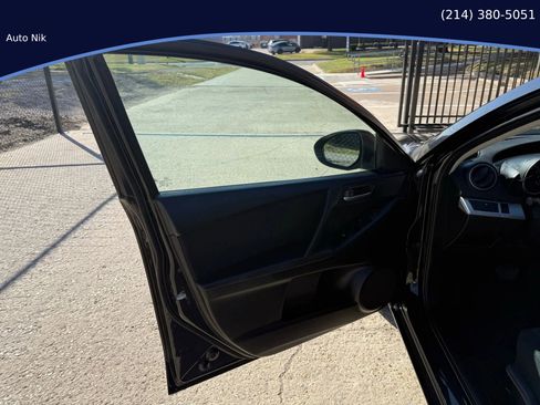 Used 2013 MAZDA MAZDA3 i SV image 28