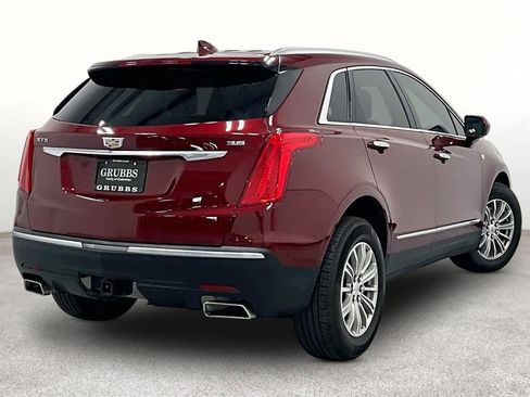 Used 2018 Cadillac XT5 Luxury w/ Driver Awareness Package FWD image 2