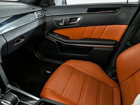 Used 2015 Mercedes-Benz E 63 AMG S-Model image 32