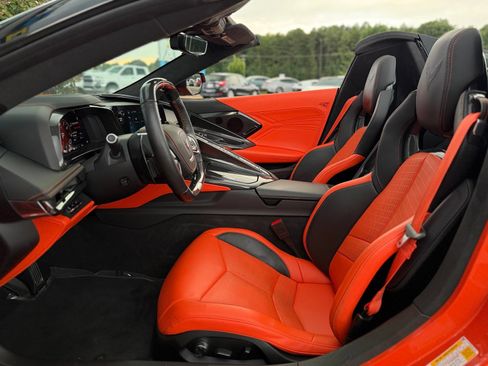 Used 2025 Chevrolet Corvette Z06 w/ Z07 Performance Package RWD image 30