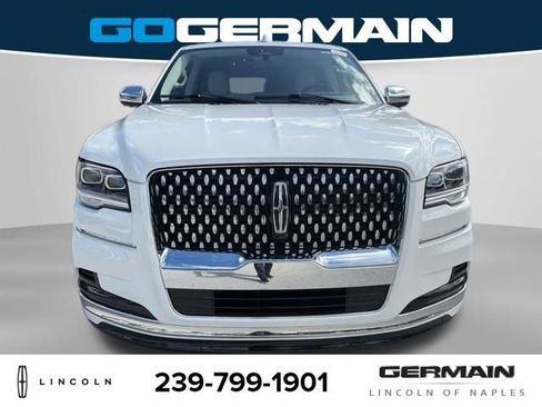 Used 2023 Lincoln Navigator Black Label AWD/4WD image 10