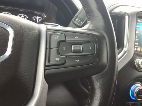 Used 2022 GMC Sierra 1500 Elevation image 16