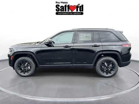 New 2025 Jeep Grand Cherokee 4WD image 5