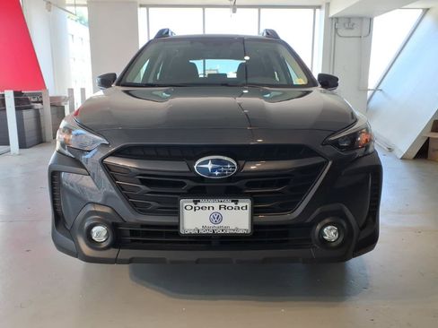 Used 2024 Subaru Outback Premium AWD/4WD image 2