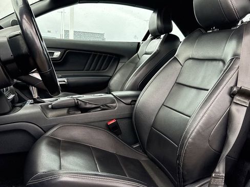 Used 2023 Ford Mustang Premium image 11