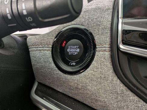 Used 2023 Jeep Compass Latitude image 20