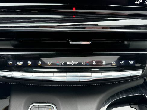 Certified 2021 Cadillac Escalade ESV Sport w/ Driver Assist Tech Package image 29