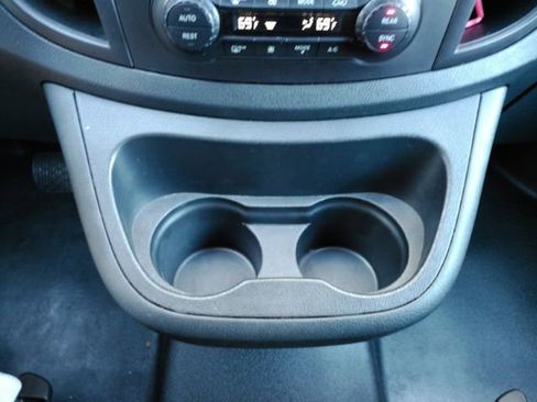 Used 2019 Mercedes-Benz Metris Passenger image 38