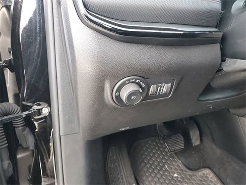 Used 2024 Jeep Compass Trailhawk w/ Trailhawk Elite Group image 17