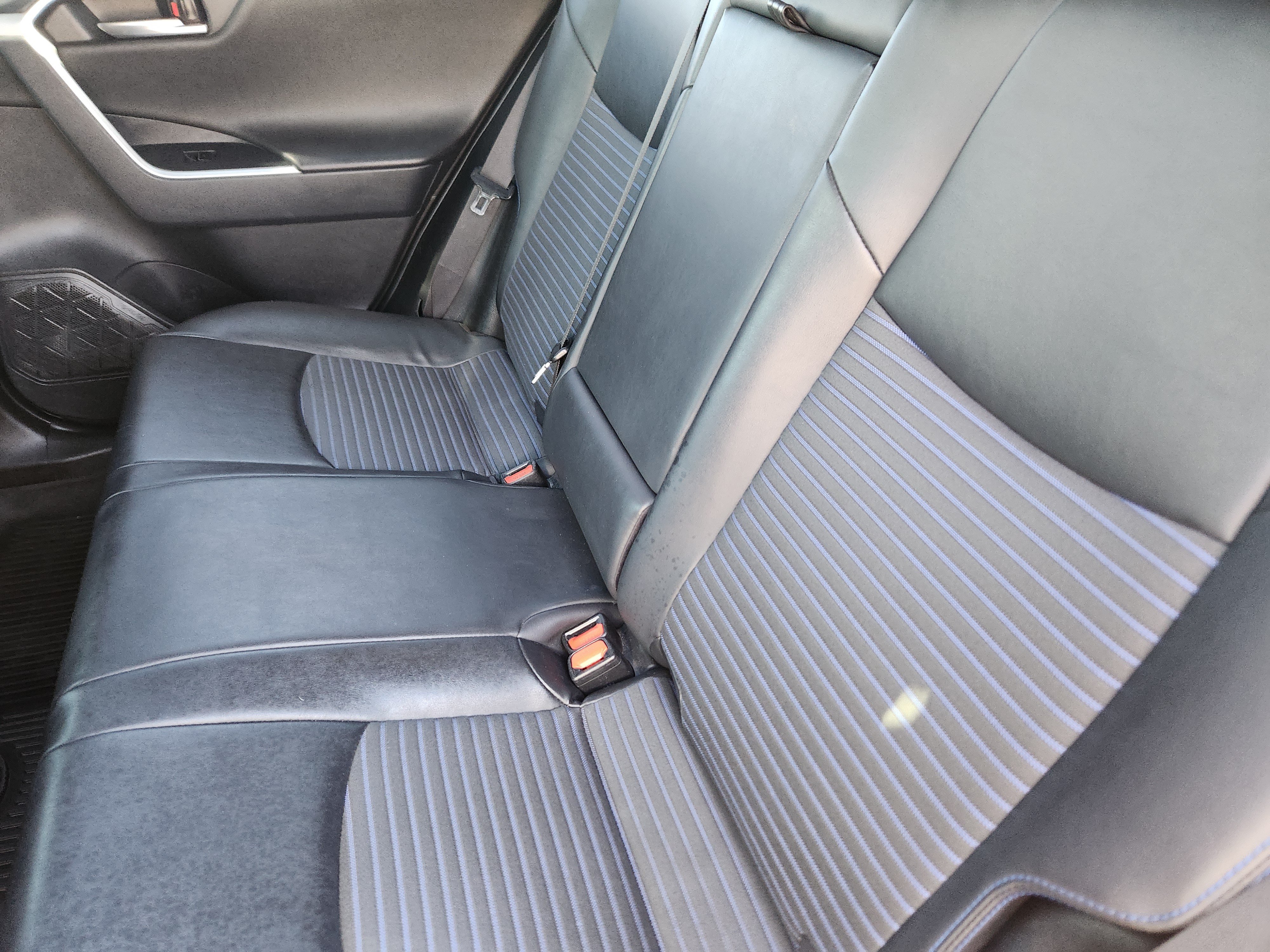 Used 2022 Toyota RAV4 XSE AWD/4WD image 20