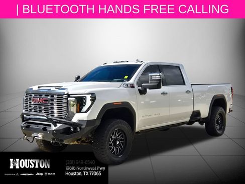 Used 2024 GMC Sierra 2500 Denali w/ Denali Reserve Package AWD/4WD image 9