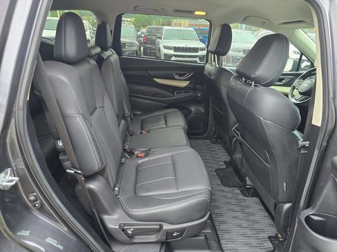 Used 2022 Subaru Ascent Limited AWD/4WD image 14