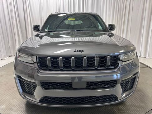 New 2026 Jeep Grand Cherokee L Limited AWD/4WD image 26