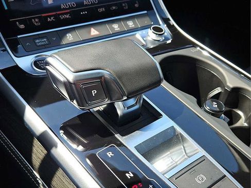 Certified 2025 Audi Q7 3.0T Premium Plus AWD/4WD image 31