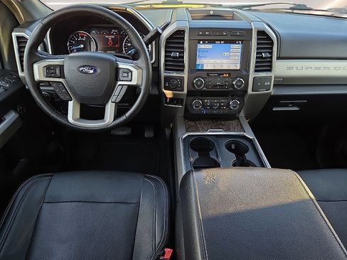 Used 2019 Ford F250 Lariat w/ Lariat Ultimate Package AWD/4WD image 11