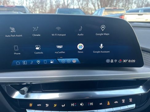 Certified 2025 Cadillac Lyriq Luxury image 19