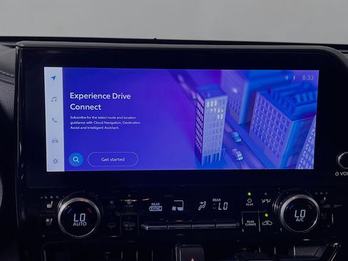 Used 2023 Toyota Highlander Limited FWD image 27