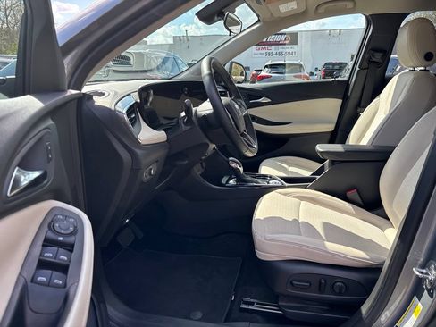 Used 2024 Buick Encore GX Preferred w/ Comfort Package AWD/4WD image 8