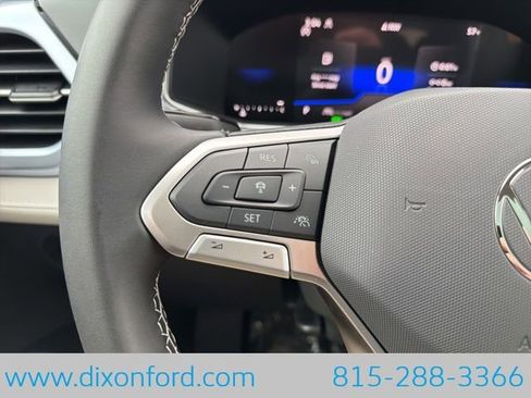 New 2026 Volkswagen Taos SE image 14