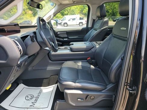 Used 2025 Ford Expedition Platinum AWD/4WD image 13
