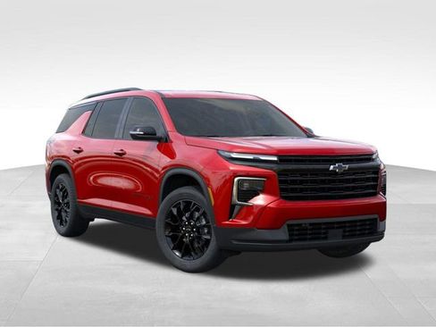 New 2026 Chevrolet Traverse LT w/ Midnight/Sport Edition AWD/4WD image 7