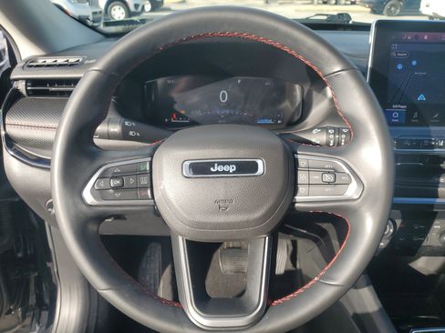 Used 2022 Jeep Compass Trailhawk w/ Trailhawk Elite Group image 17