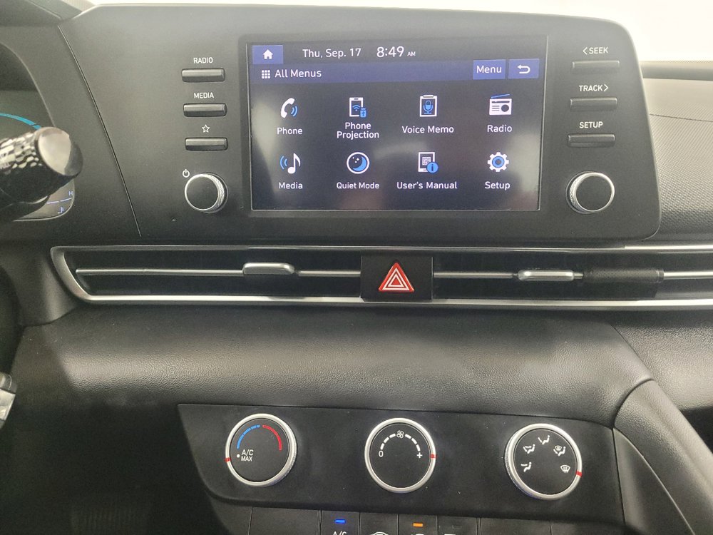 Used 2024 Hyundai Elantra SE FWD image 25