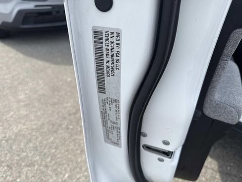 Used 2024 Jeep Compass Latitude image 20