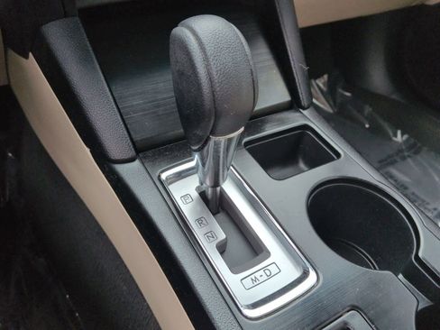 Used 2017 Subaru Outback 2.5i image 32