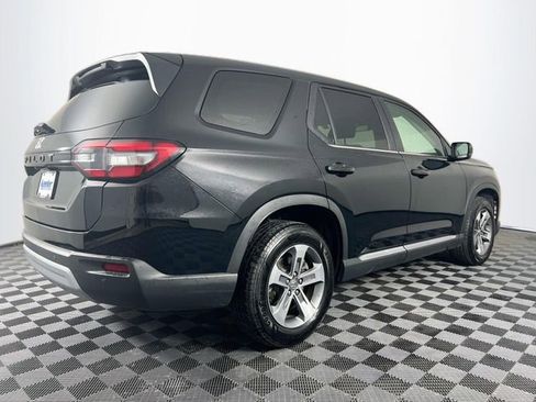 Certified 2024 Honda Pilot EX-L image 6