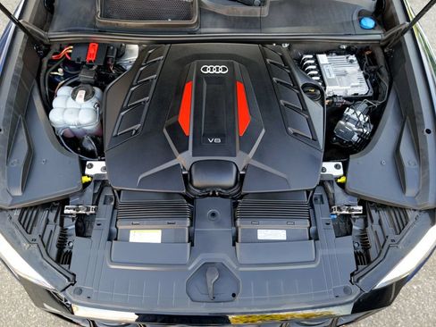 Used 2023 Audi SQ8 Prestige w/ Prestige Package AWD/4WD image 60