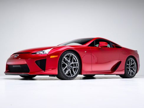 Used 2012 Lexus LFA image 8