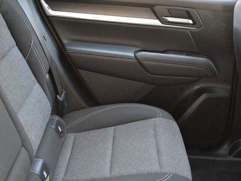 Used 2025 GMC Terrain Elevation AWD/4WD image 29