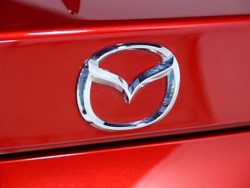 Used 2016 MAZDA MX-5 Miata Grand Touring RWD image 21