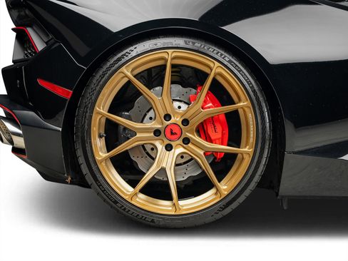 Used 2017 Lamborghini Huracan LP 580-2 RWD image 31