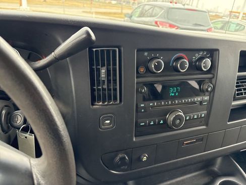 Used 2008 Chevrolet Express 1500 AWD Passenger w/ LT Preferred Equipment Group image 40