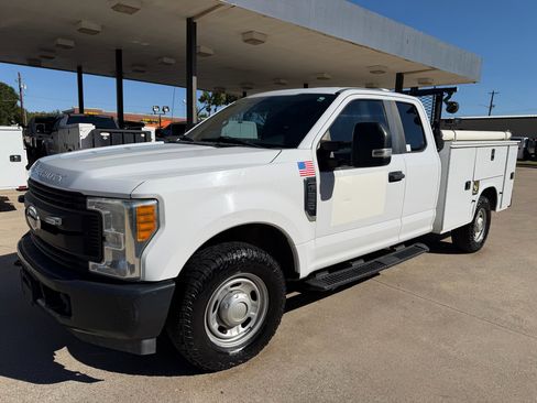 Used 2017 Ford F250 XL w/ Power Equipment Group image 1